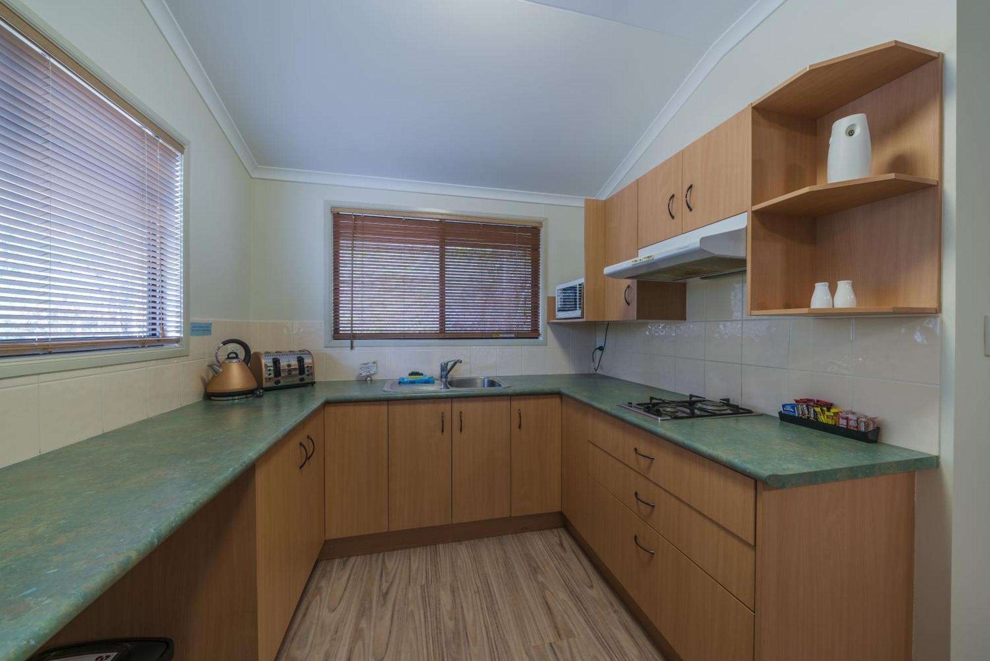 Capricorn Caves Hotel Rockhampton Ngoại thất bức ảnh