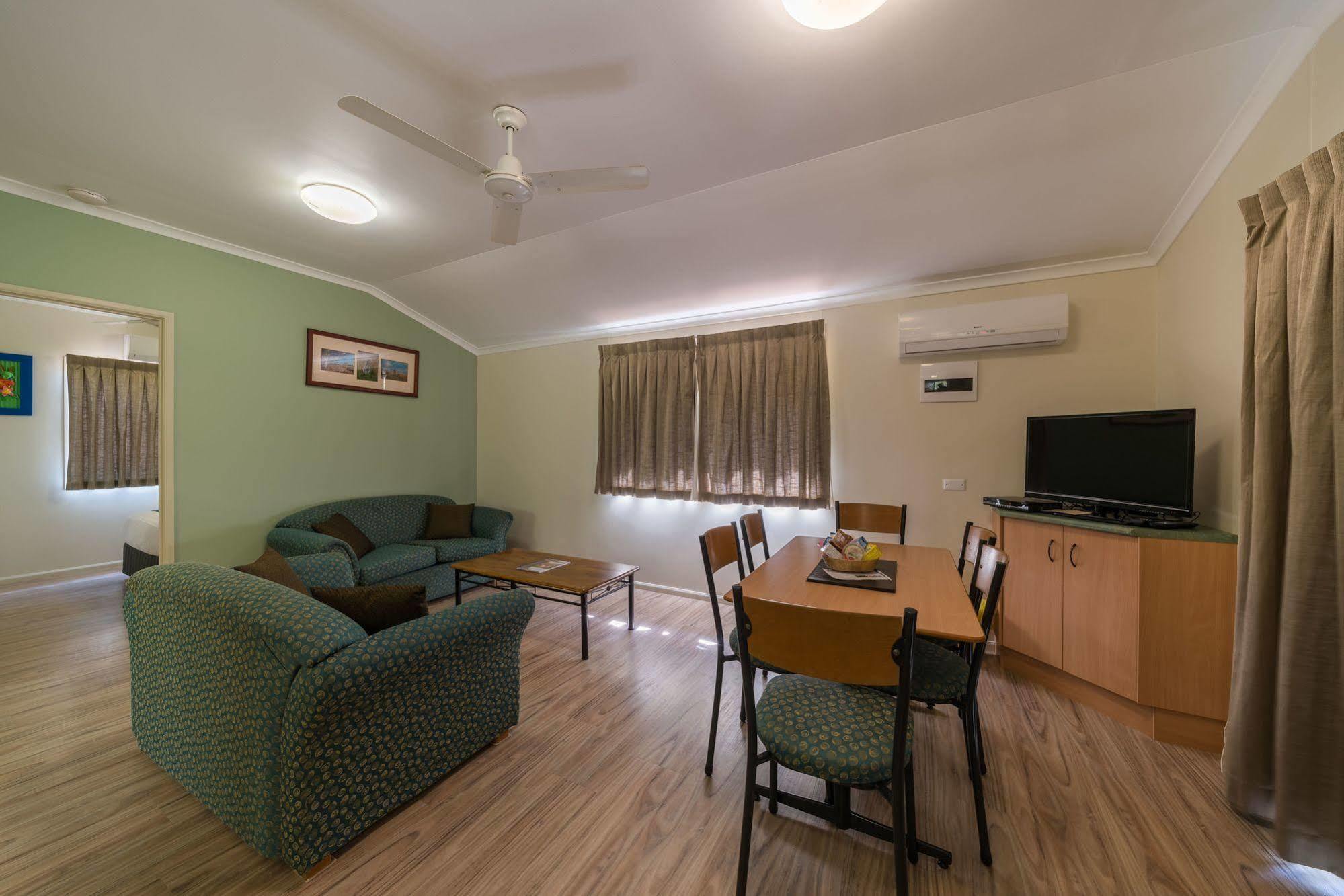 Capricorn Caves Hotel Rockhampton Ngoại thất bức ảnh